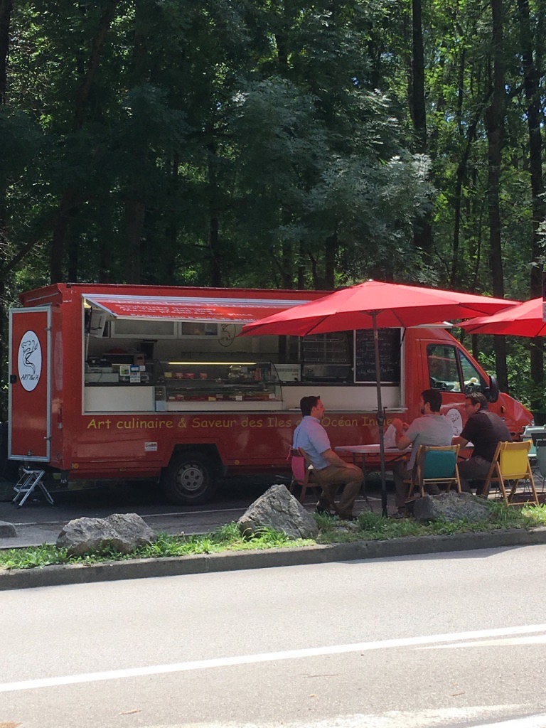 Lire la suite à propos de l’article Foodtruck à l’ORANGERIE